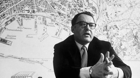 Hands Over the City Film Still